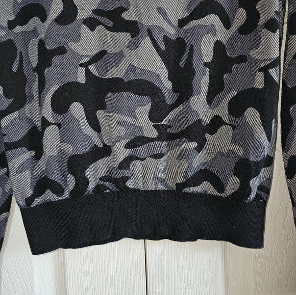 Armani Jeans Camo Sweater - Picture 5 of 10